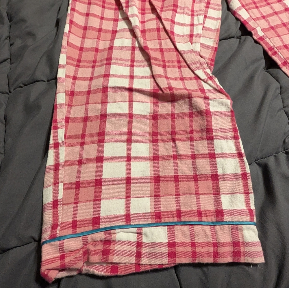 NEW DIRECTIONS Womens Pink and White button down Plaid Pajama Set size XL - Picture 2 of 15